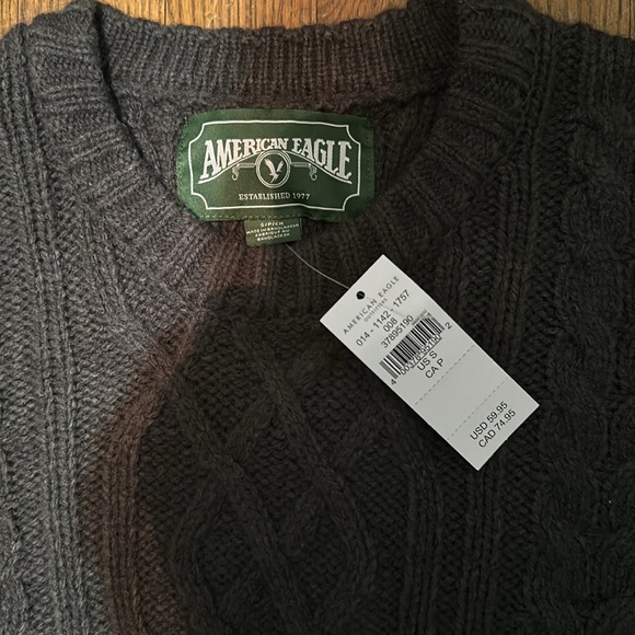 American Eagle men’s sweater size small brand new - Picture 2 of 4